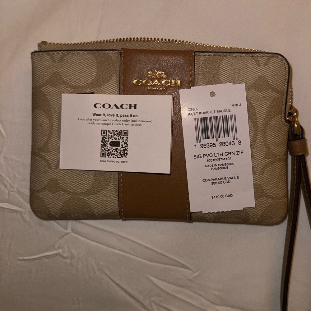 Coach CC wristlet tan